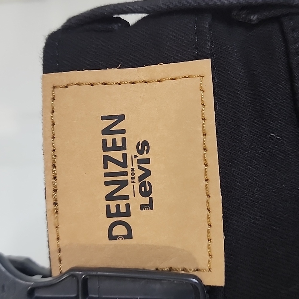 BLACK LEVI'S MID RISE SLIM - Picture 5 of 7